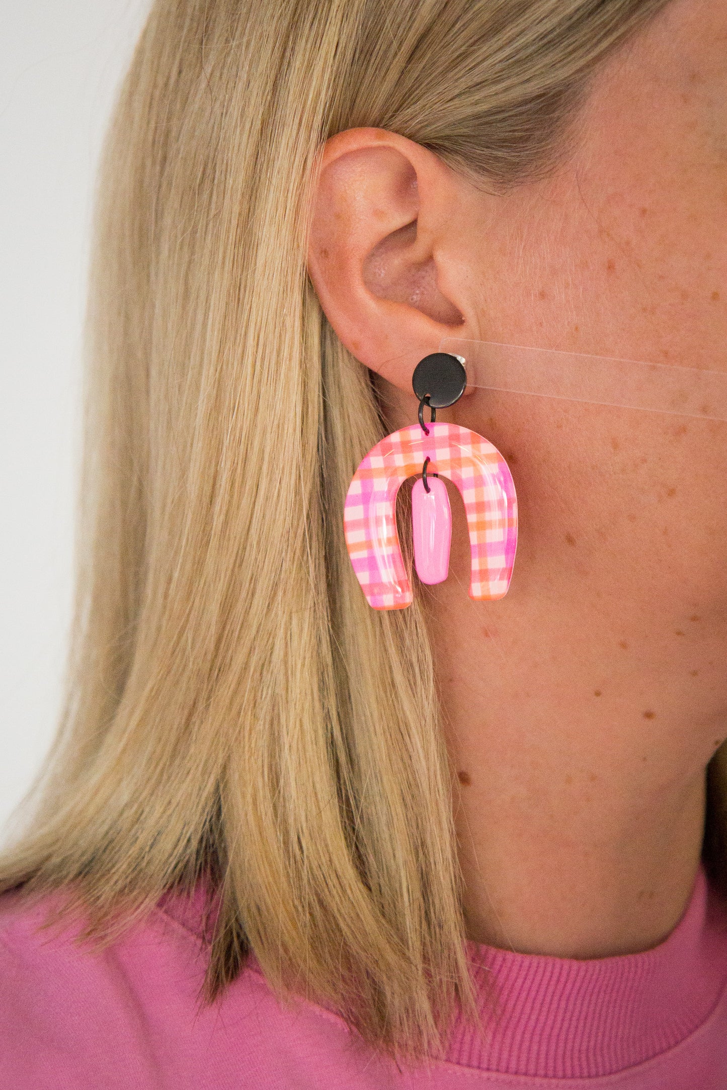 Neon Abstract Gingham Rainbows | Black