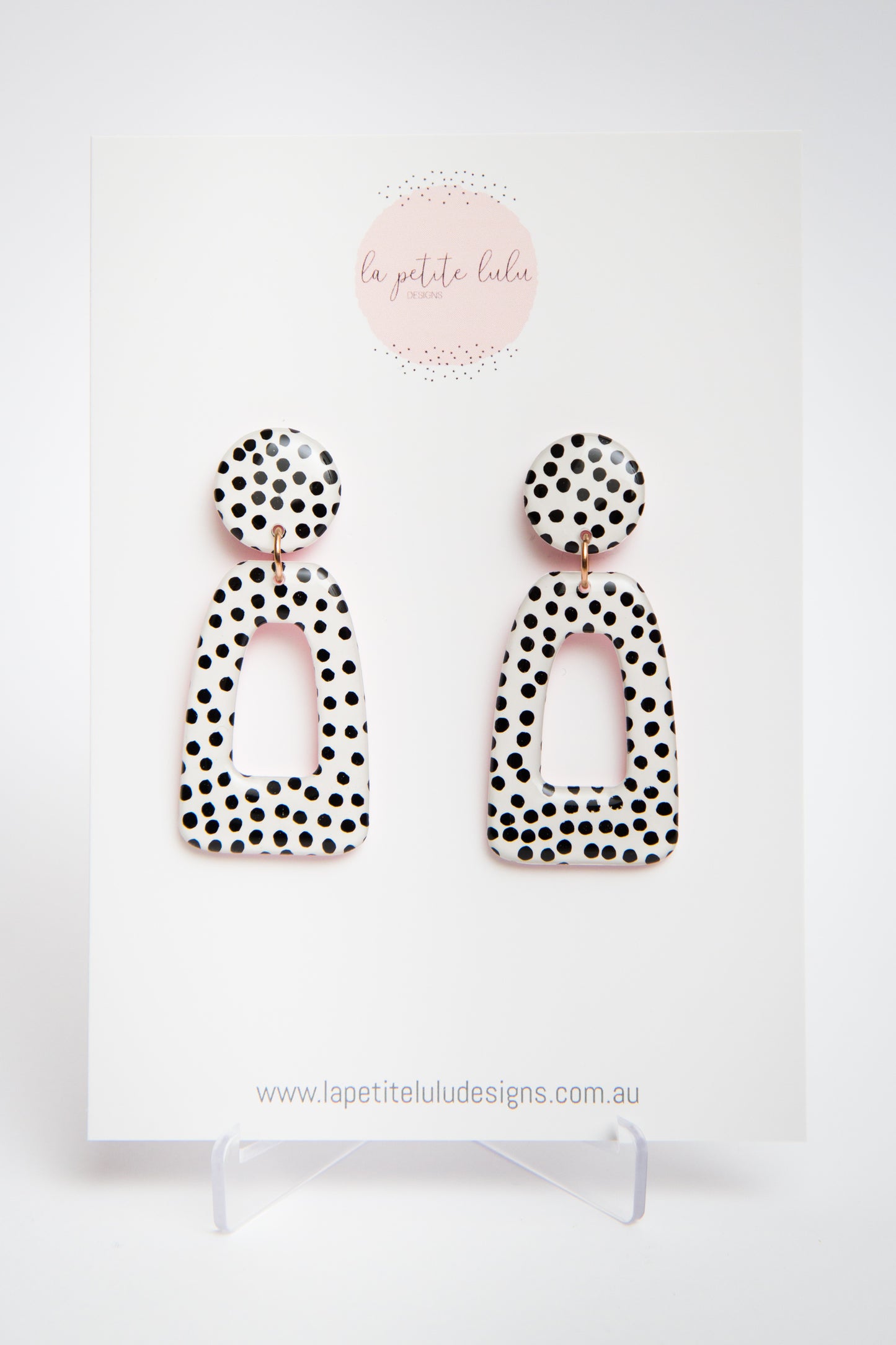 Arch Dangle | Seeing Spots